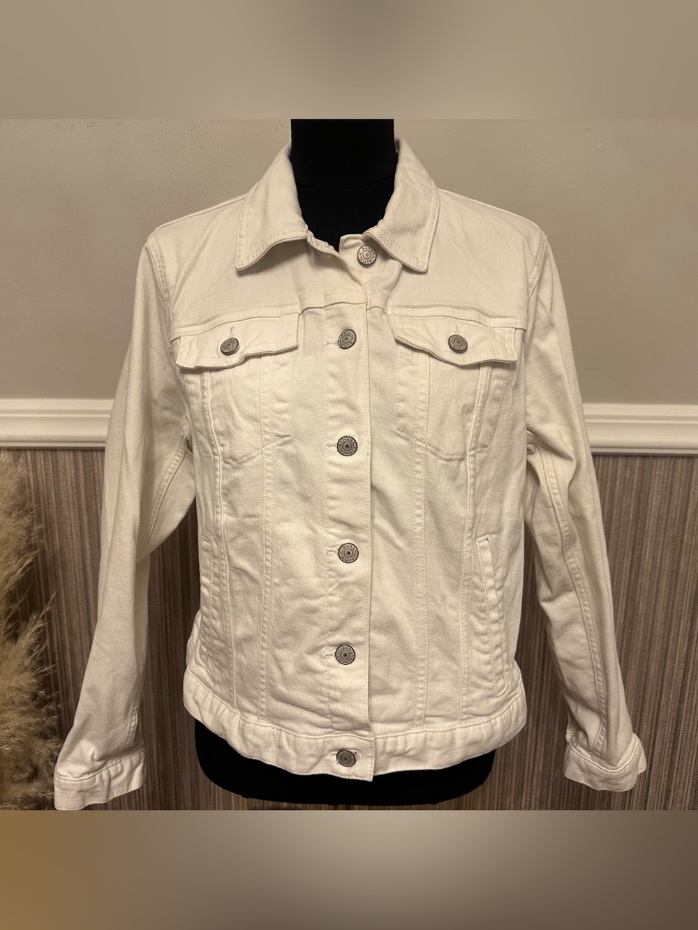 Banana Republic White Stretch Denim Jacket Trucker Style Size Large